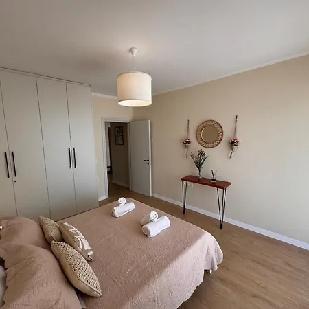 Gorgeous Seaside #1 Apartment Sarande