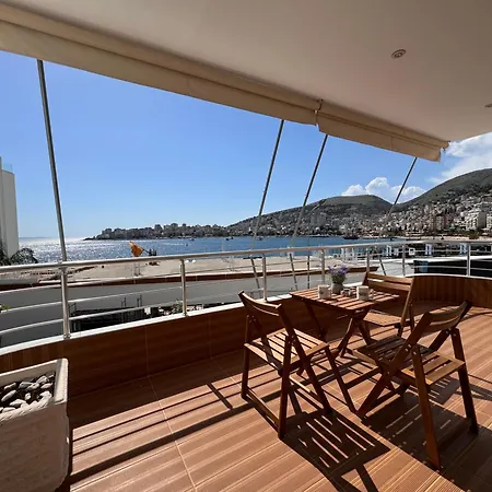 Apartment Gorgeous Seaside #1