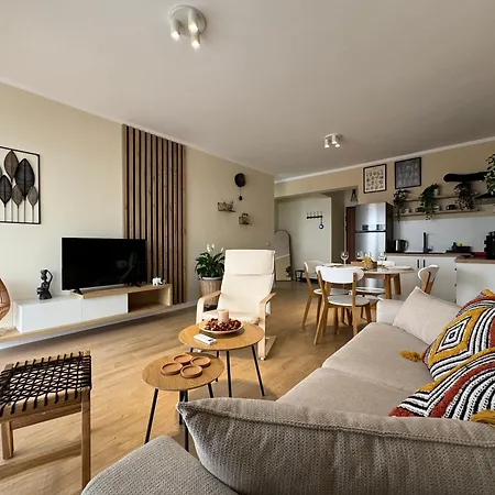 Apartment Gorgeous Seaside #1 Sarande
